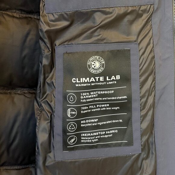 NWT Aritzia TNA The Powder Dri Parka™ Long - Size S - Total Eclipse (Navy Blue) - Picture 3 of 9